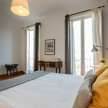 Apartment Bright With Two Bedrooms - Bp31 *