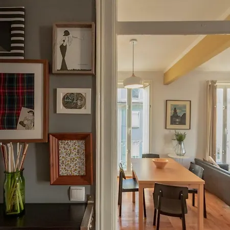 Bright With Two Bedrooms - Bp31 *